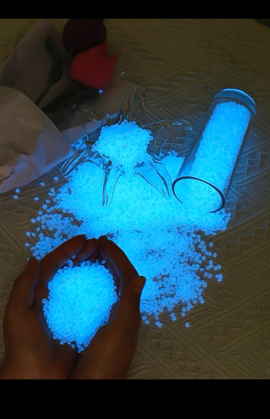 4300 pcs Glow In The Dark Stone Design Garden Ornament, LandScaping Rock For Home Garden Decor (imported).